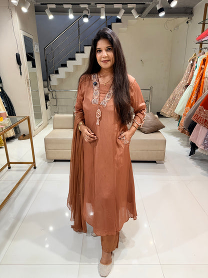 Chinon anarkali pocket suit