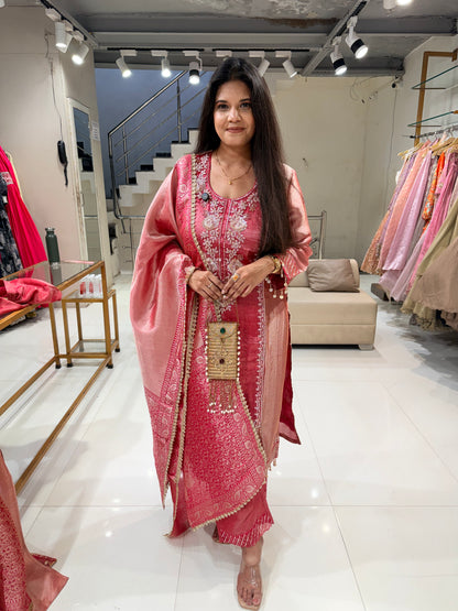 Girraf tissue straight cut suit