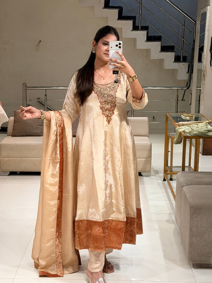 Deepika anarkali suit