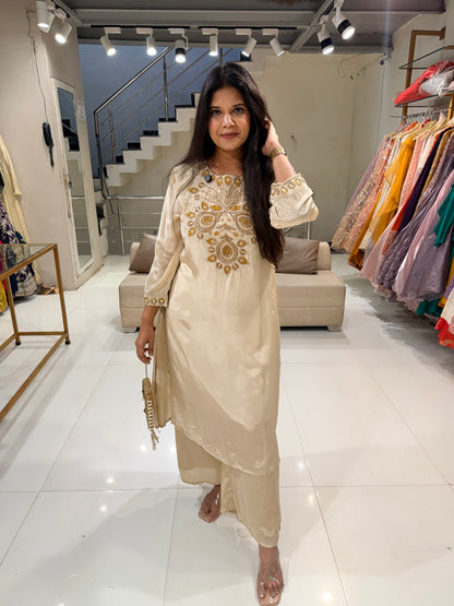 Crepe embroided co-ord set
