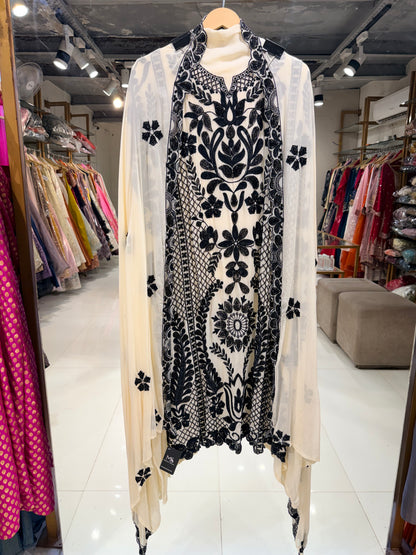 Georgette embroided beads unststiched suit