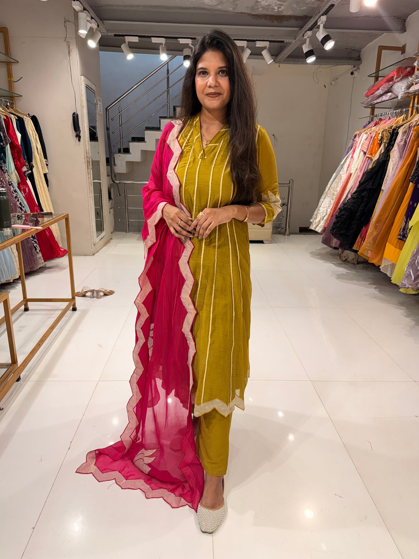 Mull chanderi eplique cut suit