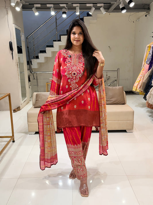 Red crepe farshi suit