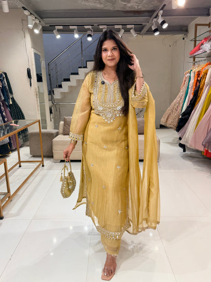 Side cut long crush tissue kurta suit with potli