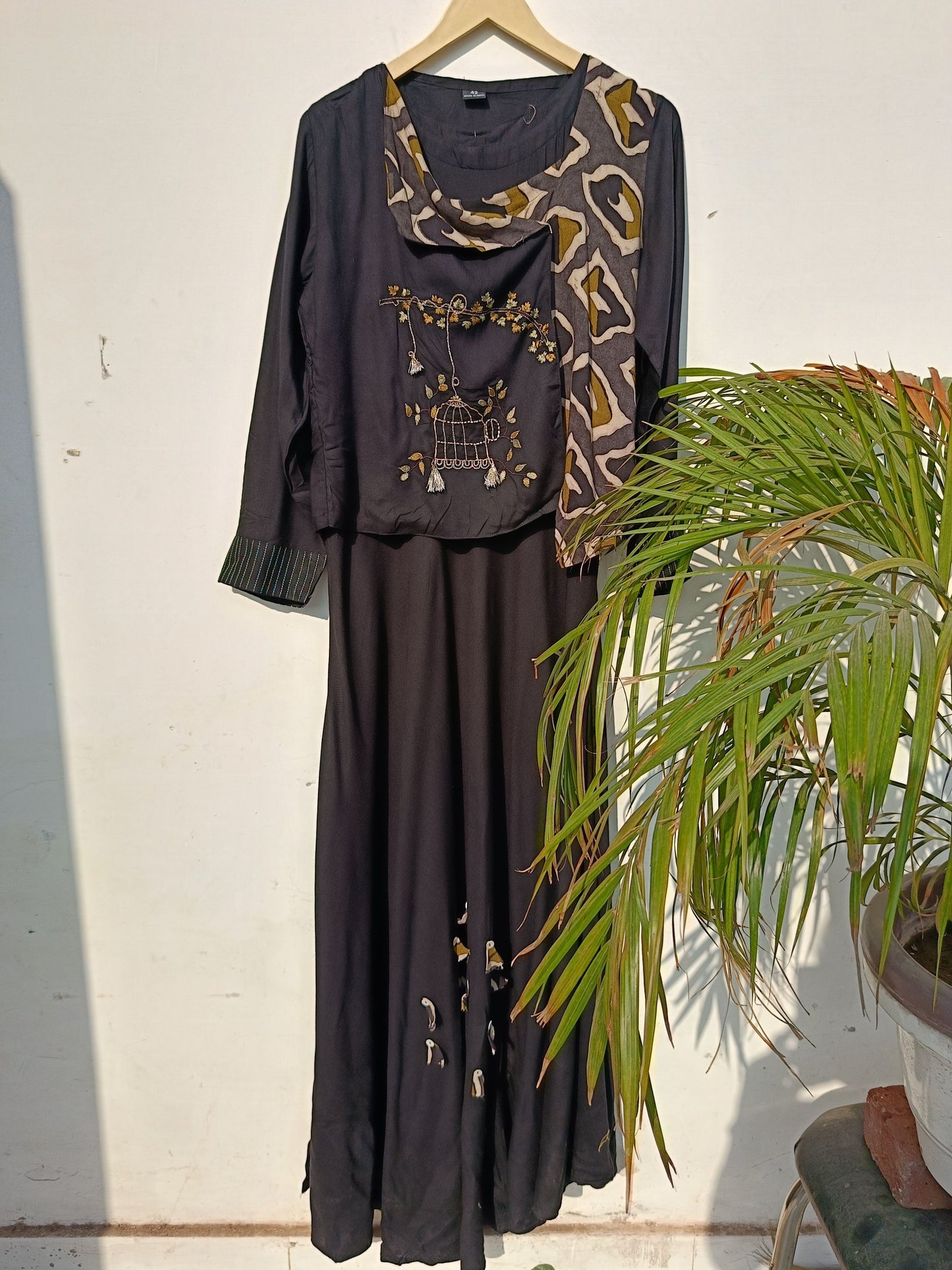 BLACK KURTI